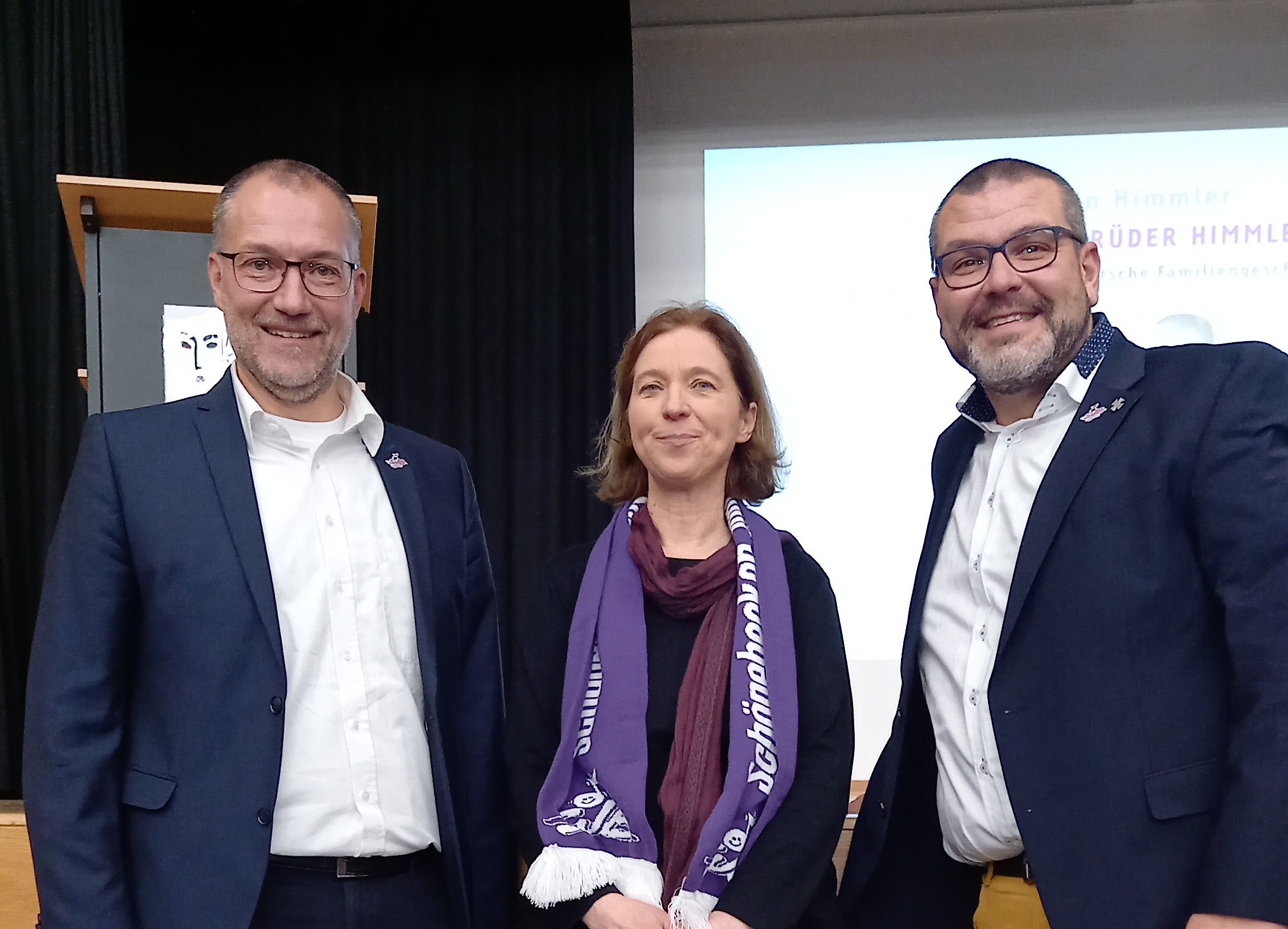 Du betrachtest gerade Vortrag von Katrin Himmler bewegt Jugendliche in Borbeck